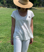 Cargar imagen en el visor de la galería, Model wearing Seek Nature shirt, size Small